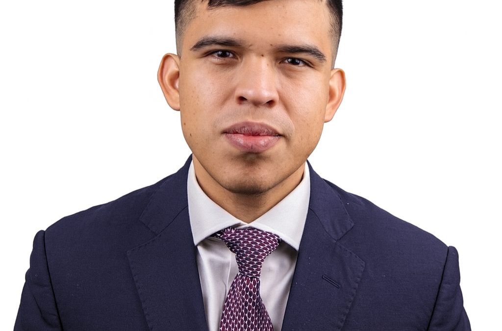 Robert Molina | Military.com