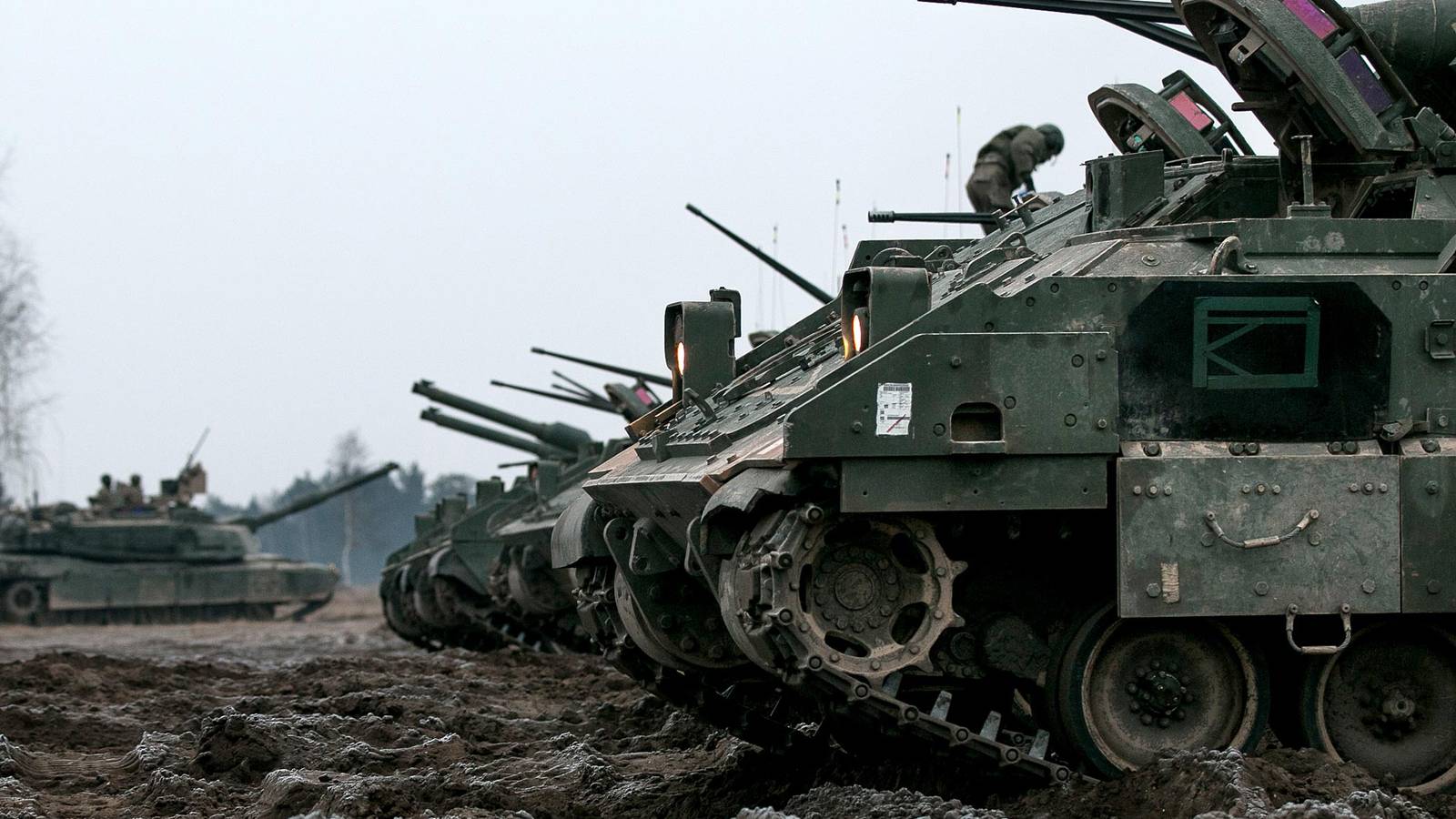 Army to Test First Next-Gen Ground Combat Vehicles in 2019