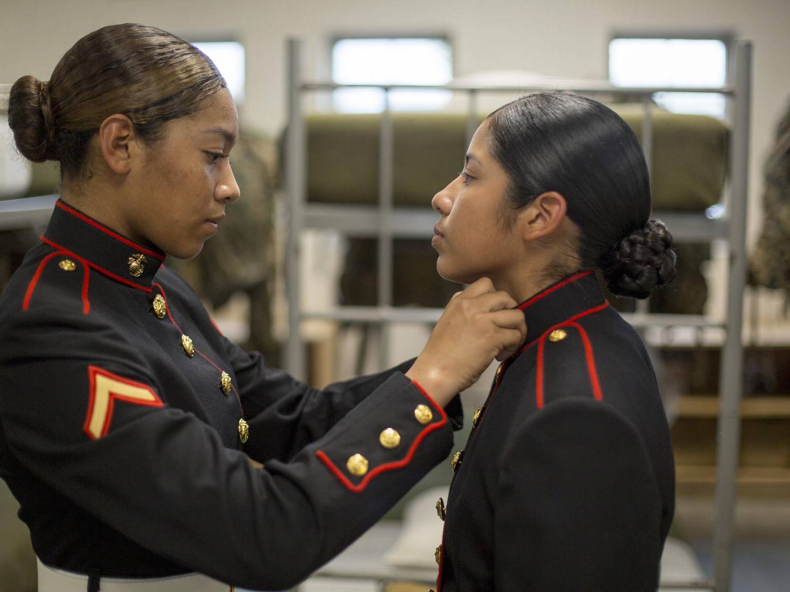 marine dress blue Female Marines Don New Coat Designed to Mirror Male Uniform Metallic Color:BRONZE With your purchase The Best Shirt for related:nigta-tie-mini-dress-poplin-black