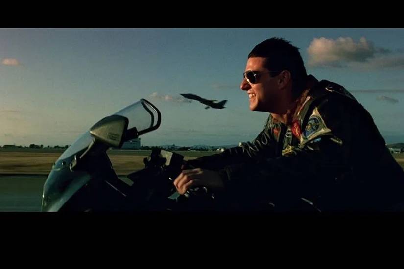 79 Cringeworthy Errors in 'Top Gun'