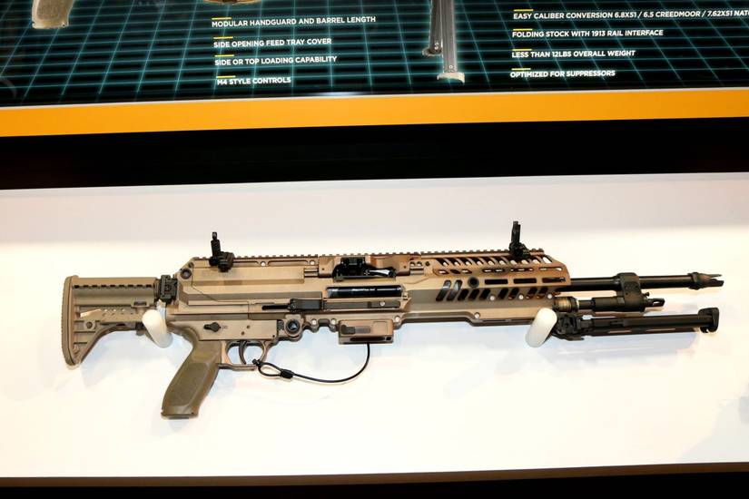 Bullpup or Belt-Fed? Prototypes for Army's Next-Gen Squad Weapons ...
