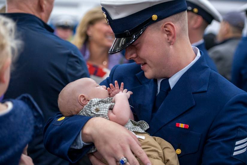 14 Photos That Show Military Kids Are the Very Best
