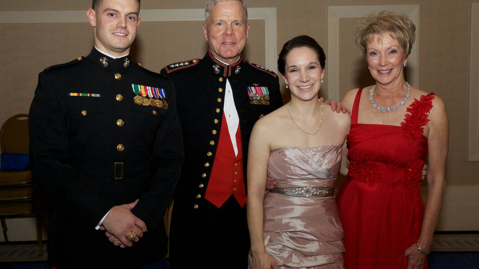 What You Should Wear to a Military Ball