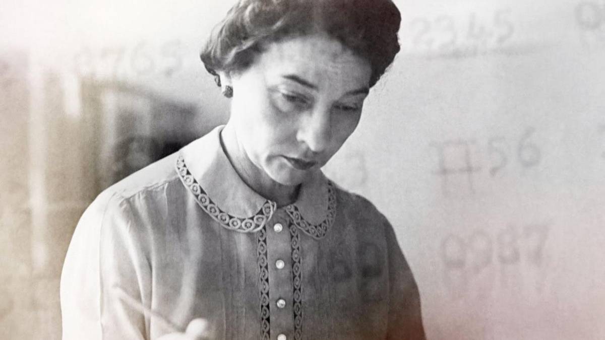 How a Suburban Housewife Became a Pioneer of Military Intelligence