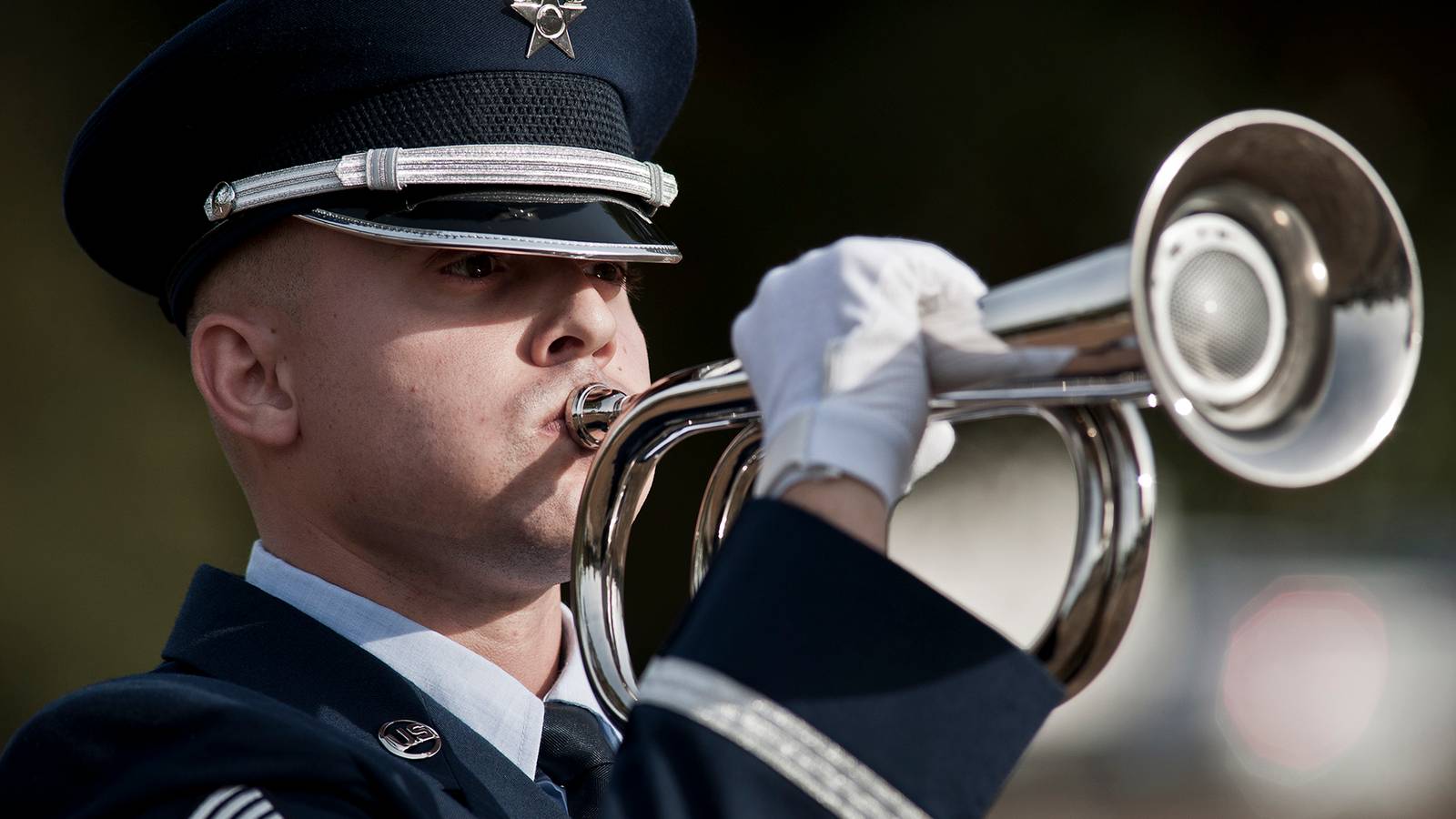 How Military Spouses Should React During Bugle Calls