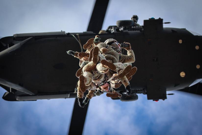 Extraction Point Military 35 Incredible Photos from a Chaotic Year for the US Military
