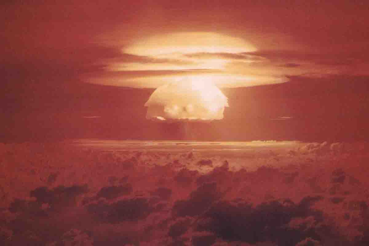 Russia's 'Dead Hand' Is a Soviet-Built Nuclear Doomsday Device