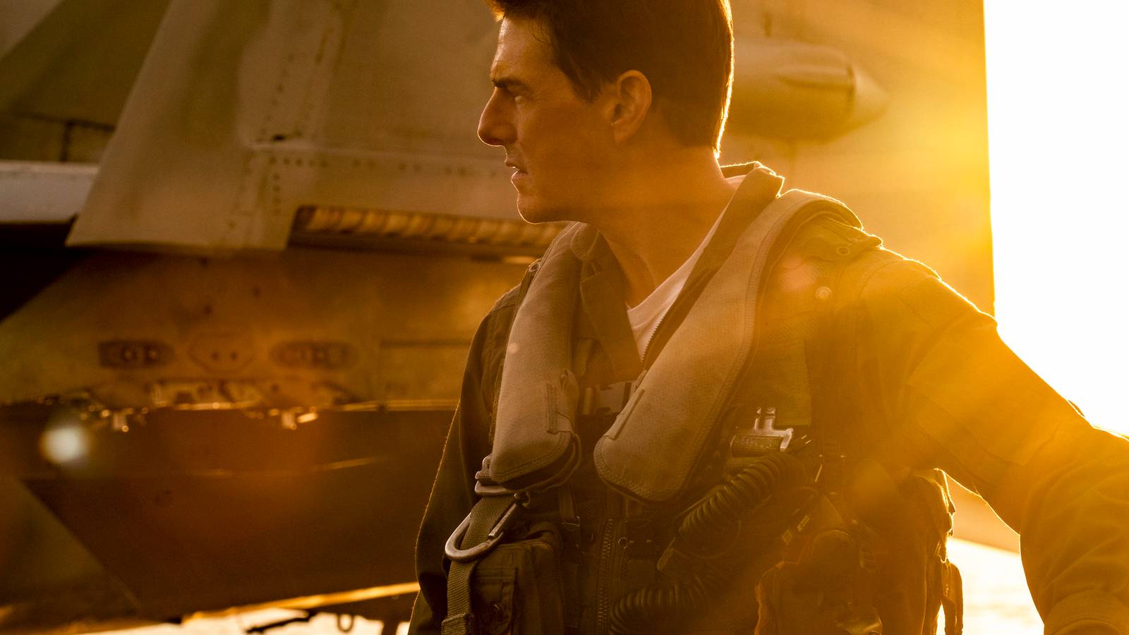 【TOPGUN:MAVERICK・ 犬王】キネマ旬報 Here's the Latest Intel on What Happens in 'Top Gun: Maverick'