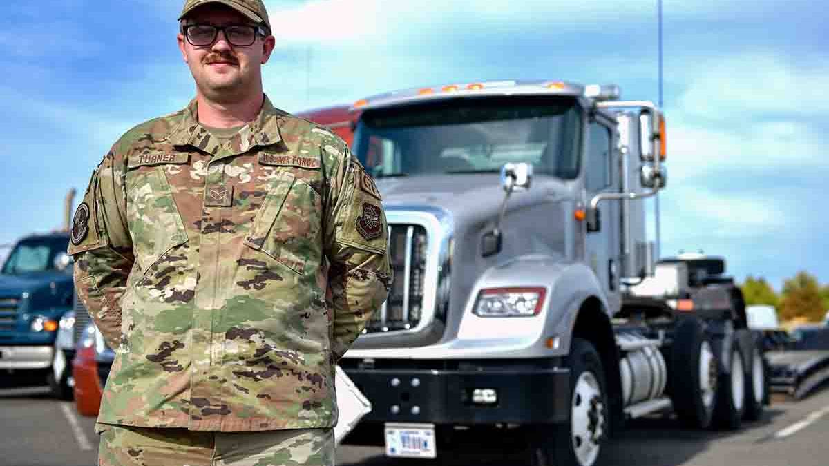 How Veterans Can Get Free Truck Driver Training and Commercial Driving ...
