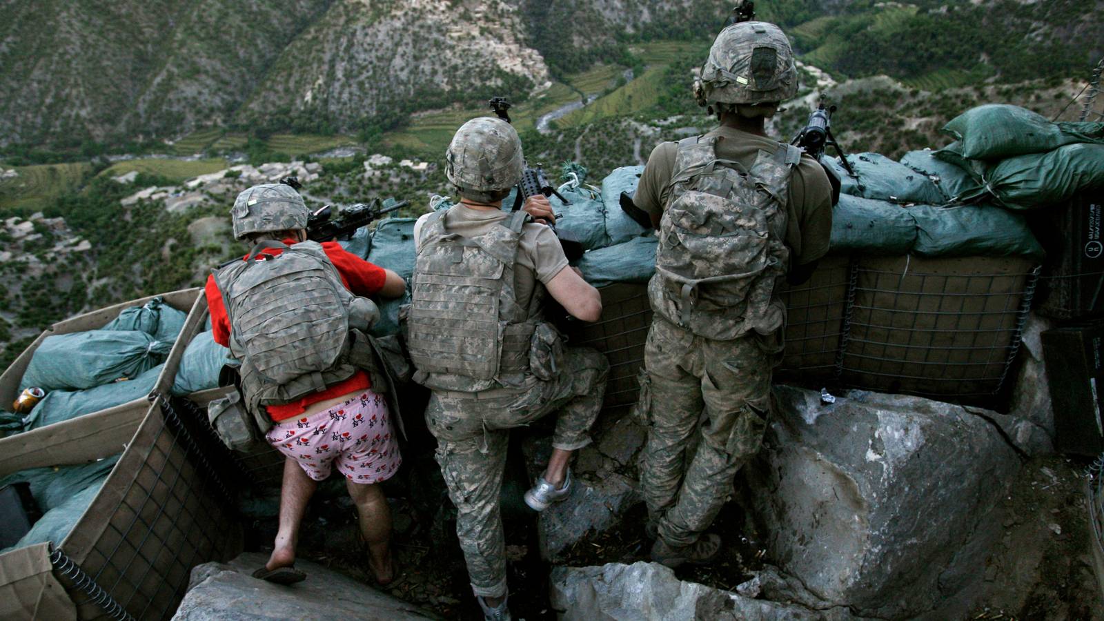 14 Iconic Photos of Veterans and the Wars They Fought
