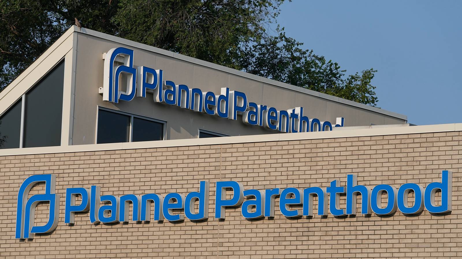 Former Marine Pleads Guilty to Firebombing Planned Parenthood While on ...