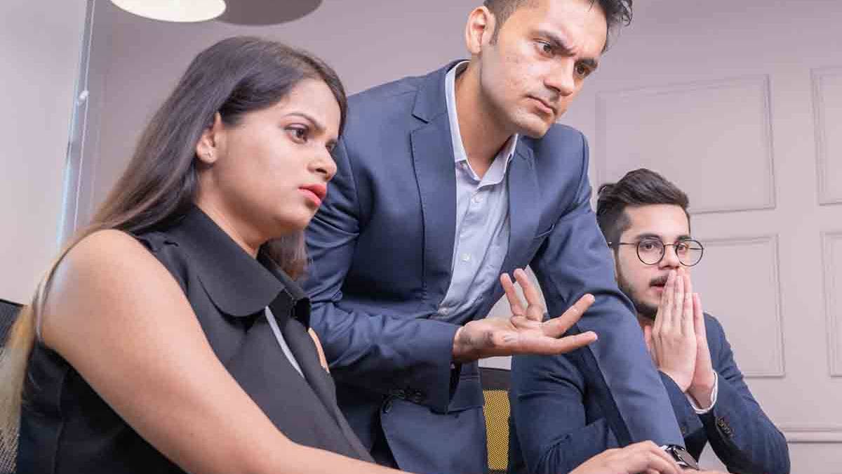 Managing Somehing 'Managing Up': What It Is and How to Make It Work in the Corporate World