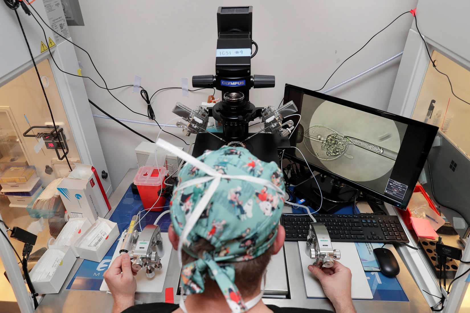 Aspire Houston Fertility Institute in vitro fertilization lab
