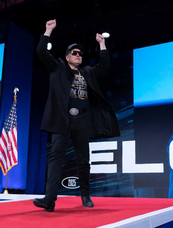 Leftist Commentators White House Targets Online Commentators in 'Leftist Influencers' Section