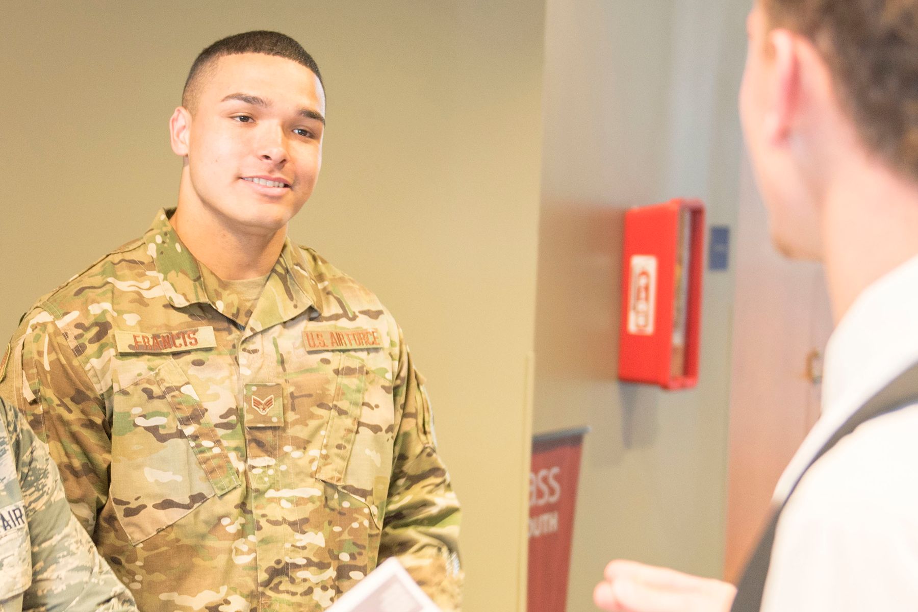 Marines Boost Enlistment Perks: FY26 Bonuses Target Critical Skills
