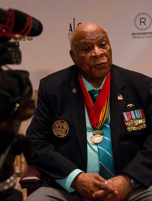 James Rivers Military Navy SEALs to Swim Across Hudson River to Support 300 Military 'Brothers'