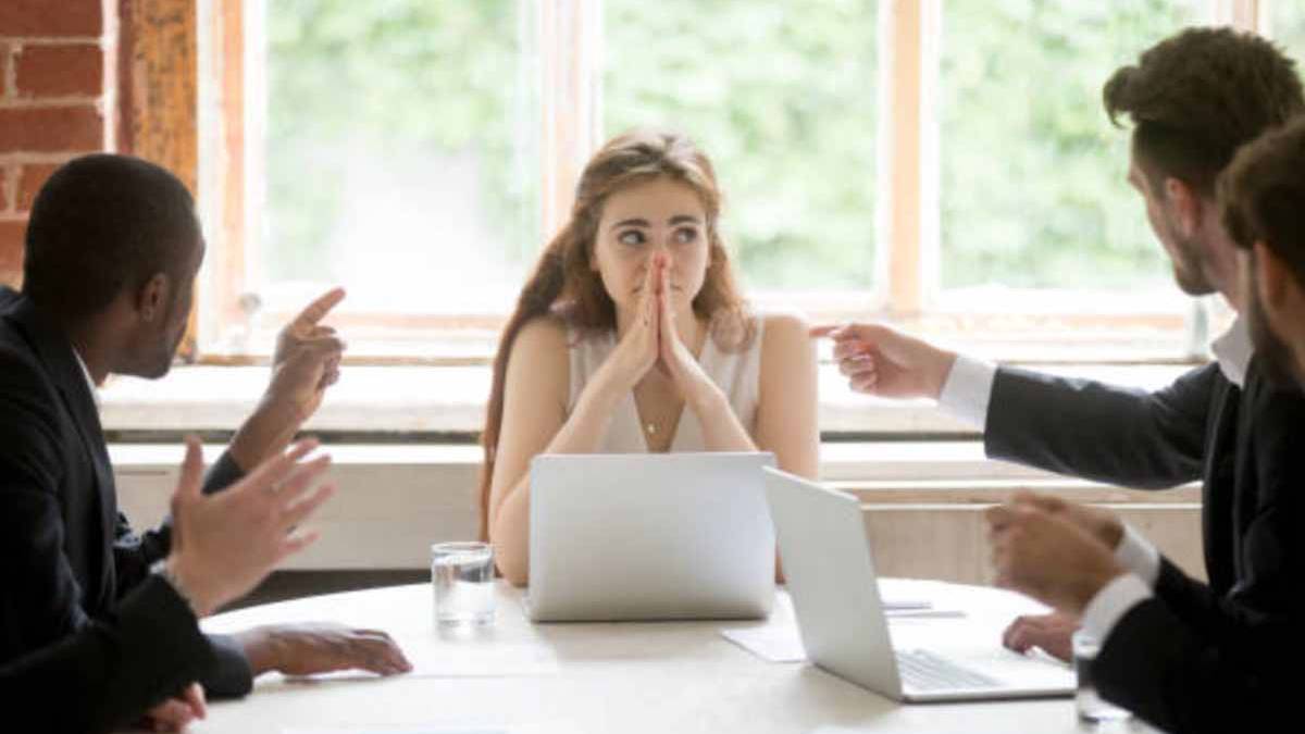 3 Good Options to Fix a Bad First Impression on Your New Job