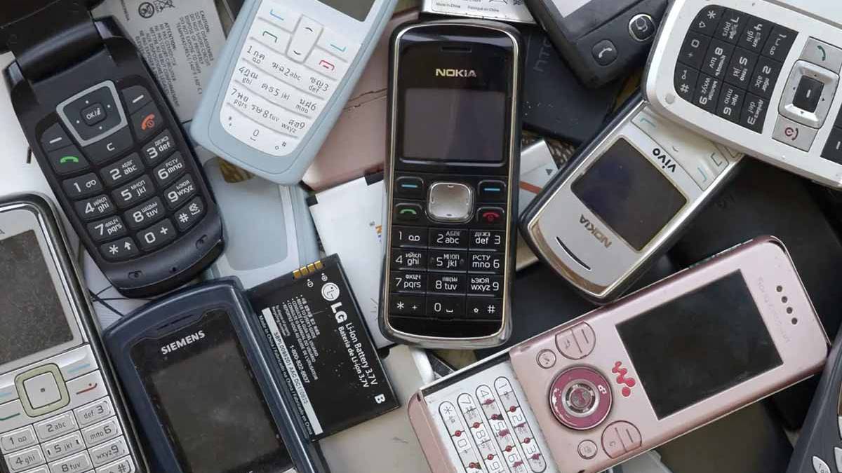 How to Help Combat Veteran Homelessness Using Your Old Cell Phone