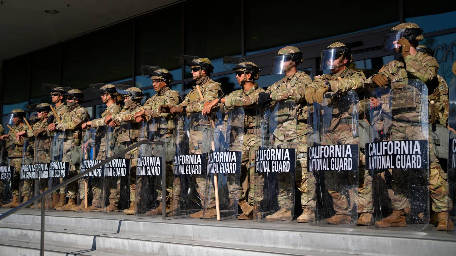 Appeals Court Lets Trump Keep Control of National Guard Troops Deployed ...
