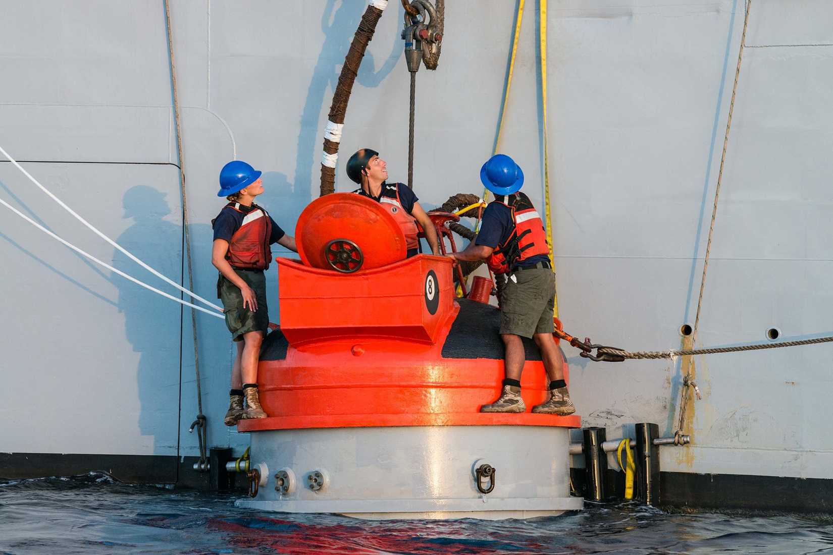 How the Men on a Navy Submarine Survived After Sinking 240 Feet in the ...