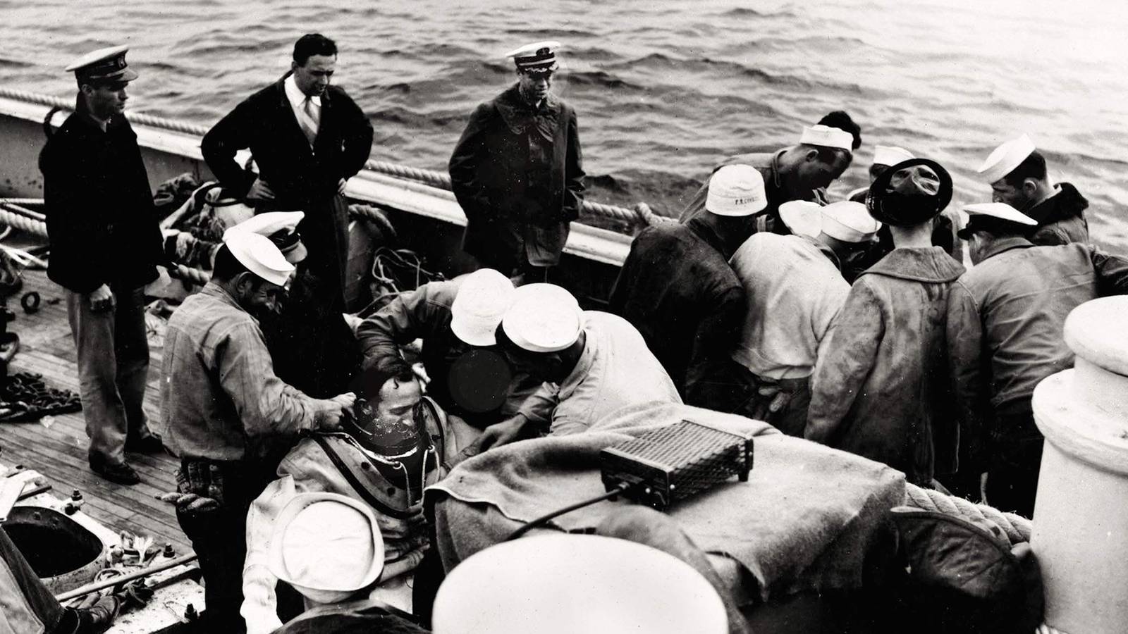 How the Men on a Navy Submarine Survived After Sinking 240 Feet in the ...
