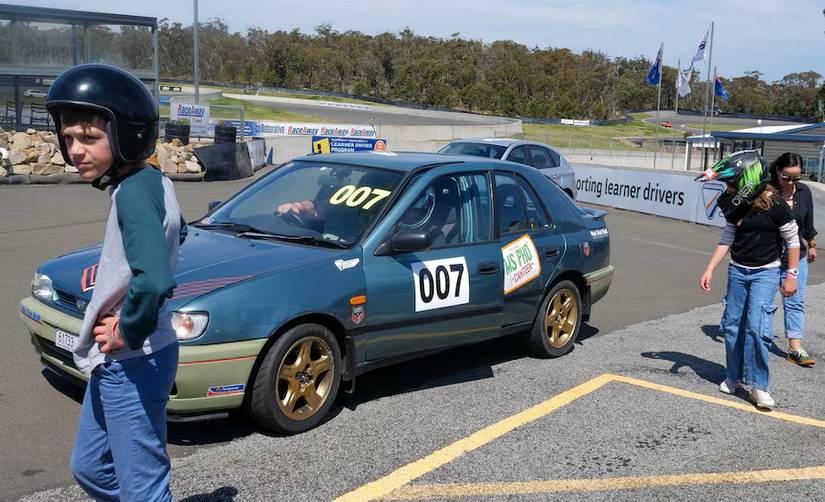 Car Racing Program Provides Therapy for Veterans, Families