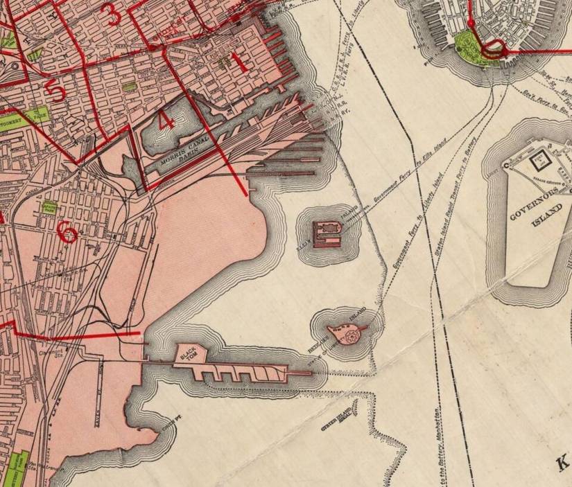 black_tom_island_1915.jpg