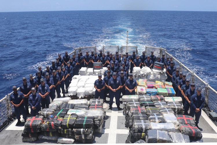 Captain Vulnerable Target Who Counts as a Combatant: The Law Governing Lawful Military Targets