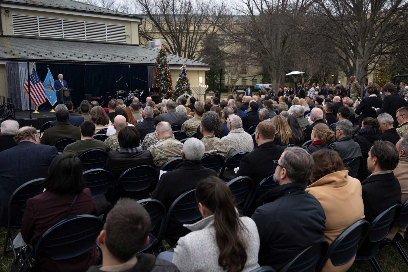 Pentagon Invocation Defense Contractors Report Invite to Pentagon's Christian Prayer Service