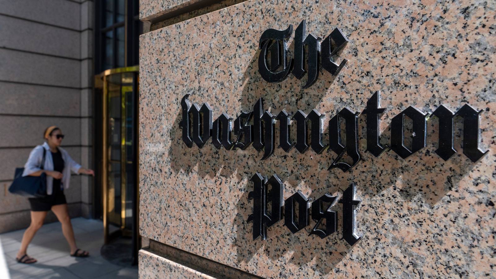FBI Searches Home of Washington Post Reporter in Classified Documents ...
