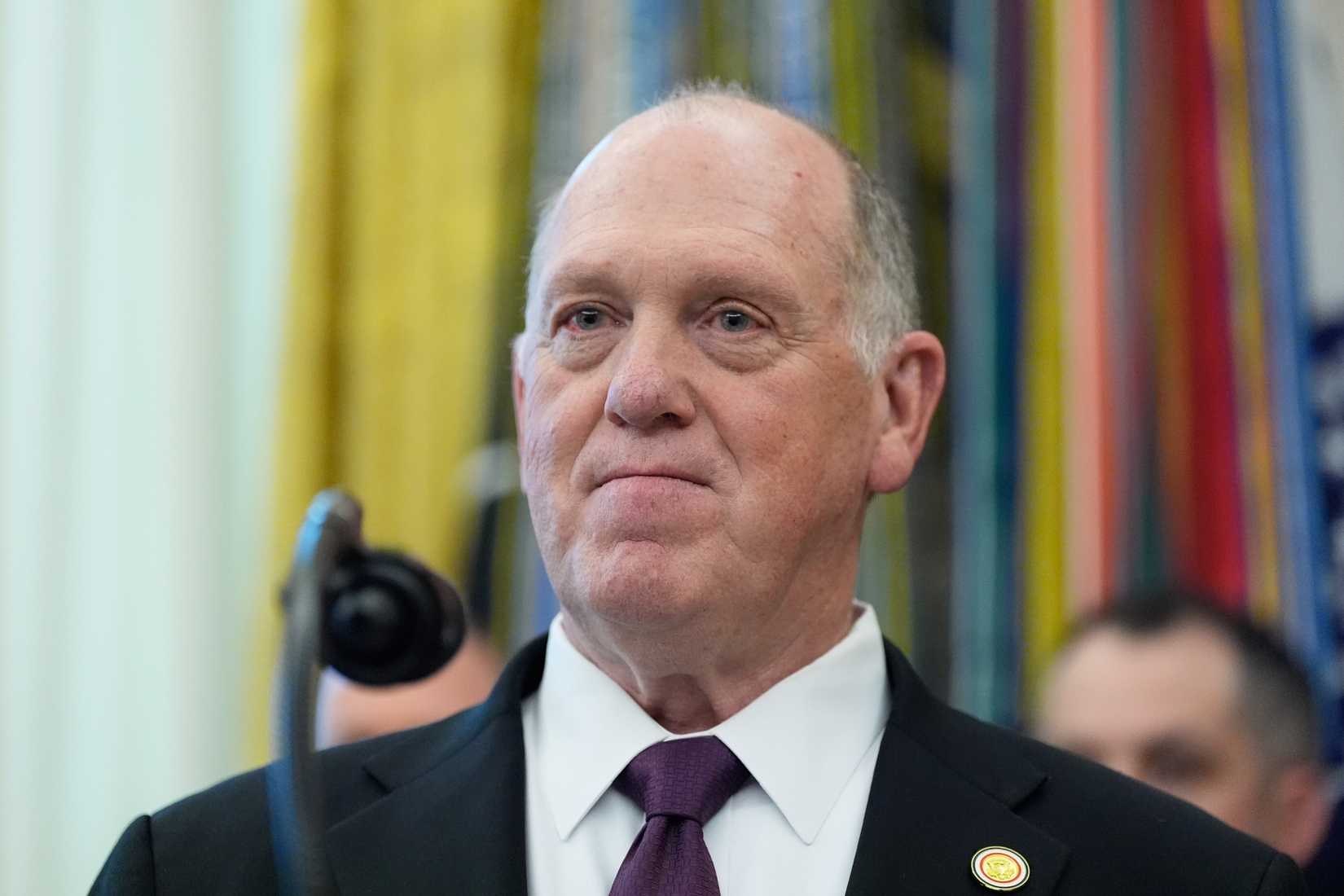 How DHS, Border Czar Reacted Differently to Fatal Minneapolis ICE Shooting