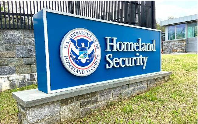 DHS Shuts Down: How It Impacts Travel, ICE - and How Long It Could Last