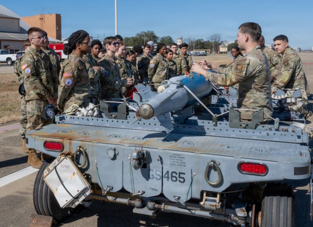Junior Reserve Officer Training Corps - JROTC | Military.com