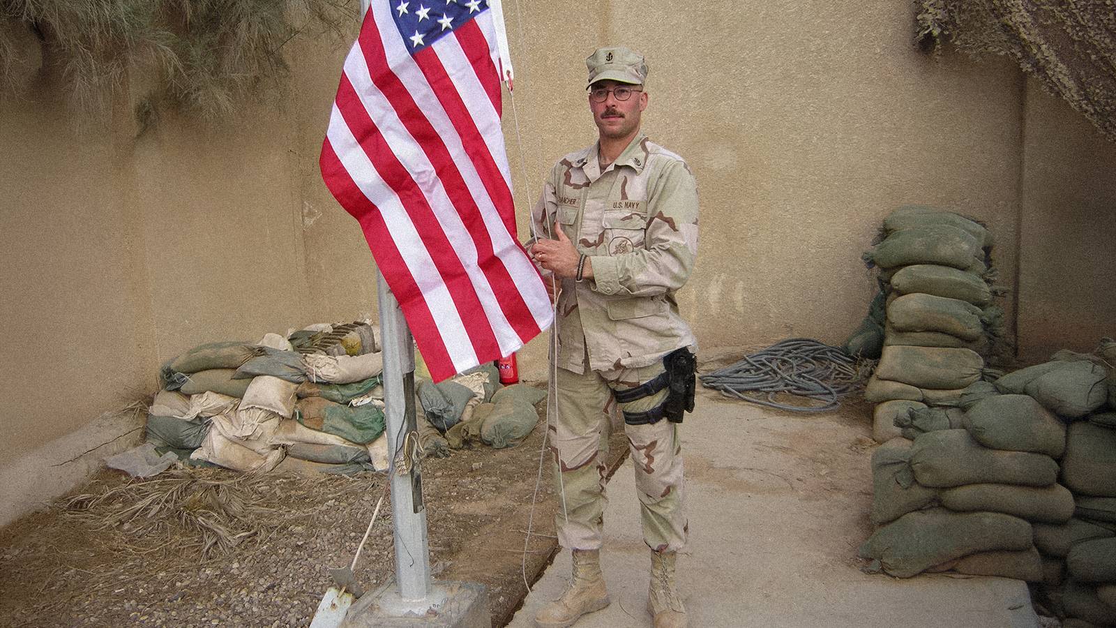 New York Giants QB Helps Navy Veteran Realize Super Bowl Dream