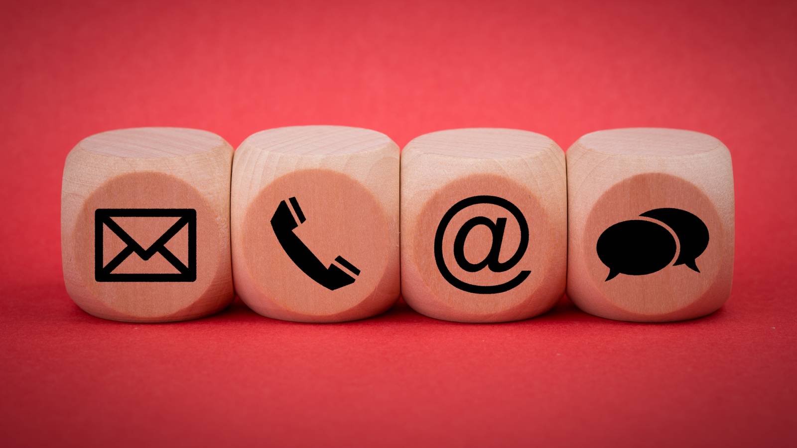 Email or DM? How to Communicate Clearly and Confidently in Online Job ...