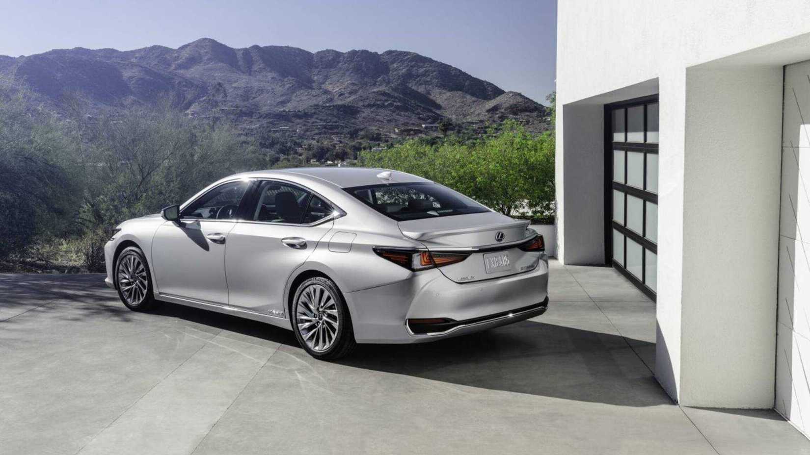 2025 Lexus ES 300h