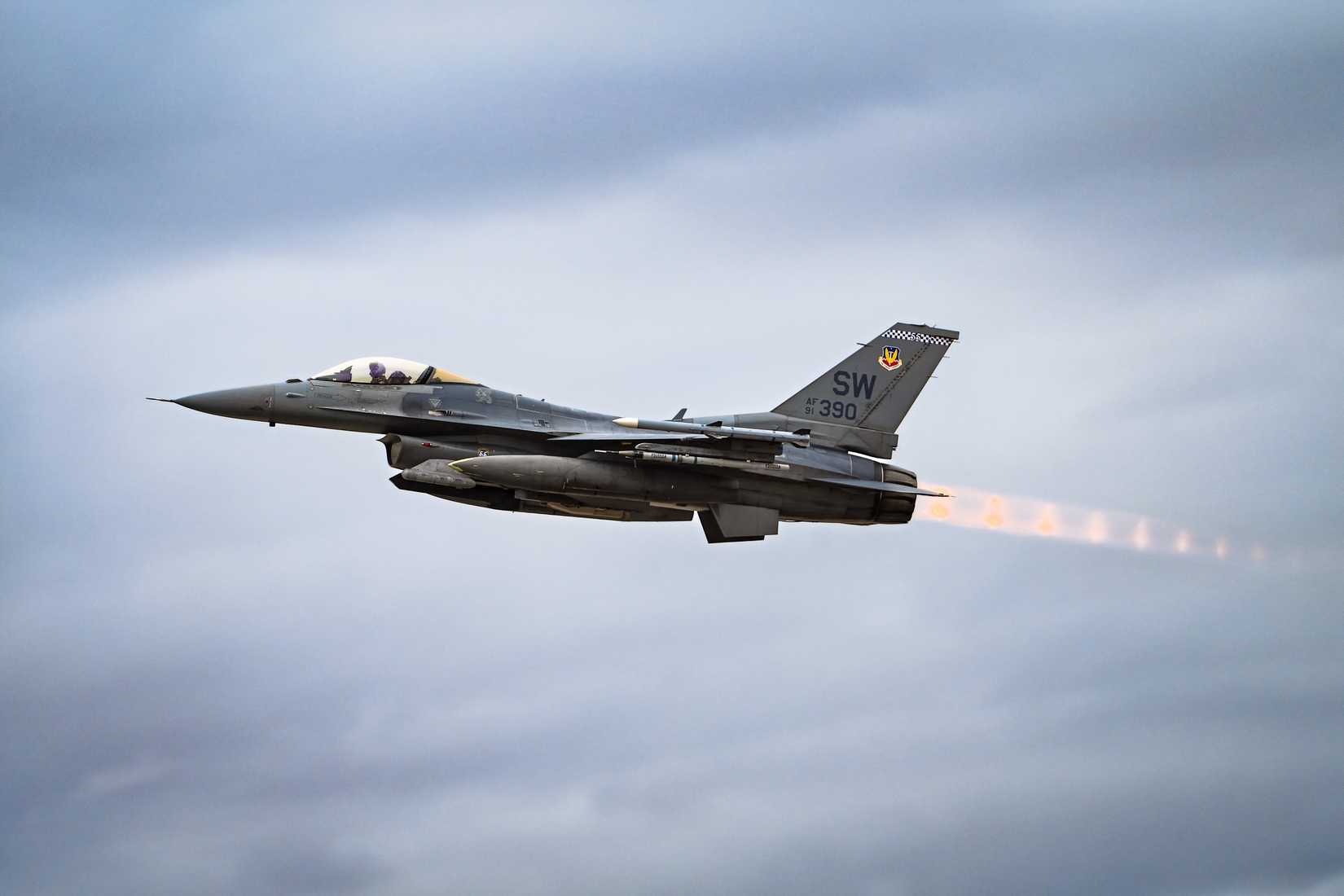 A U.S. Air Force F-16C Fighting Falcon