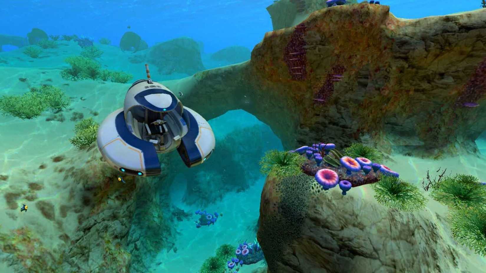 Swimming underwater in Subnautica (2018)