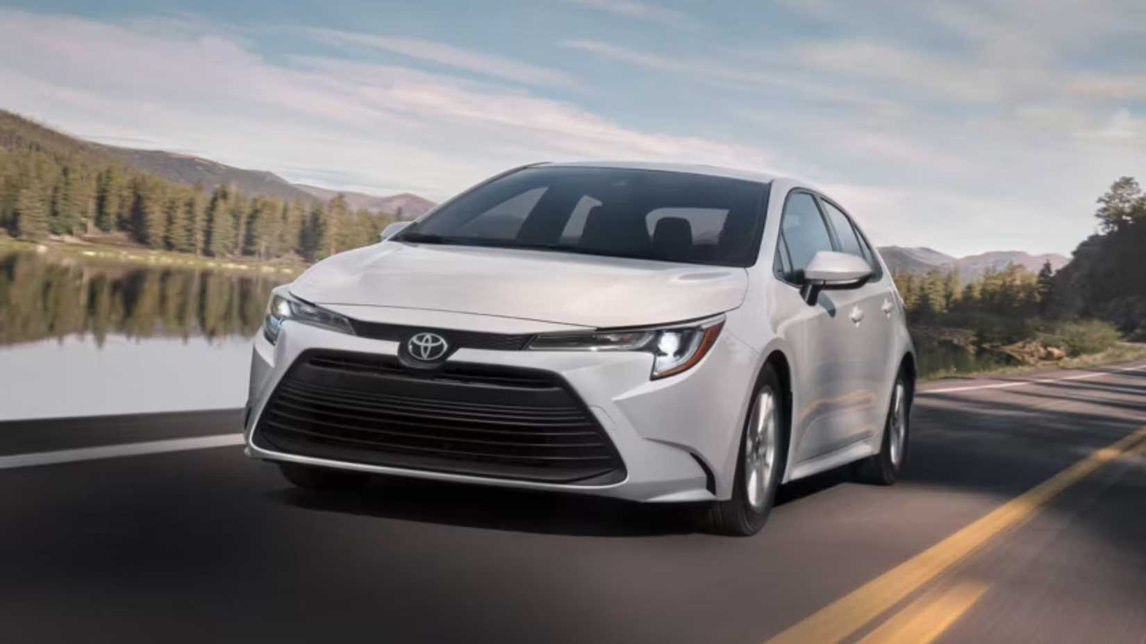 2026 Toyota Corolla Hybrid front quarter