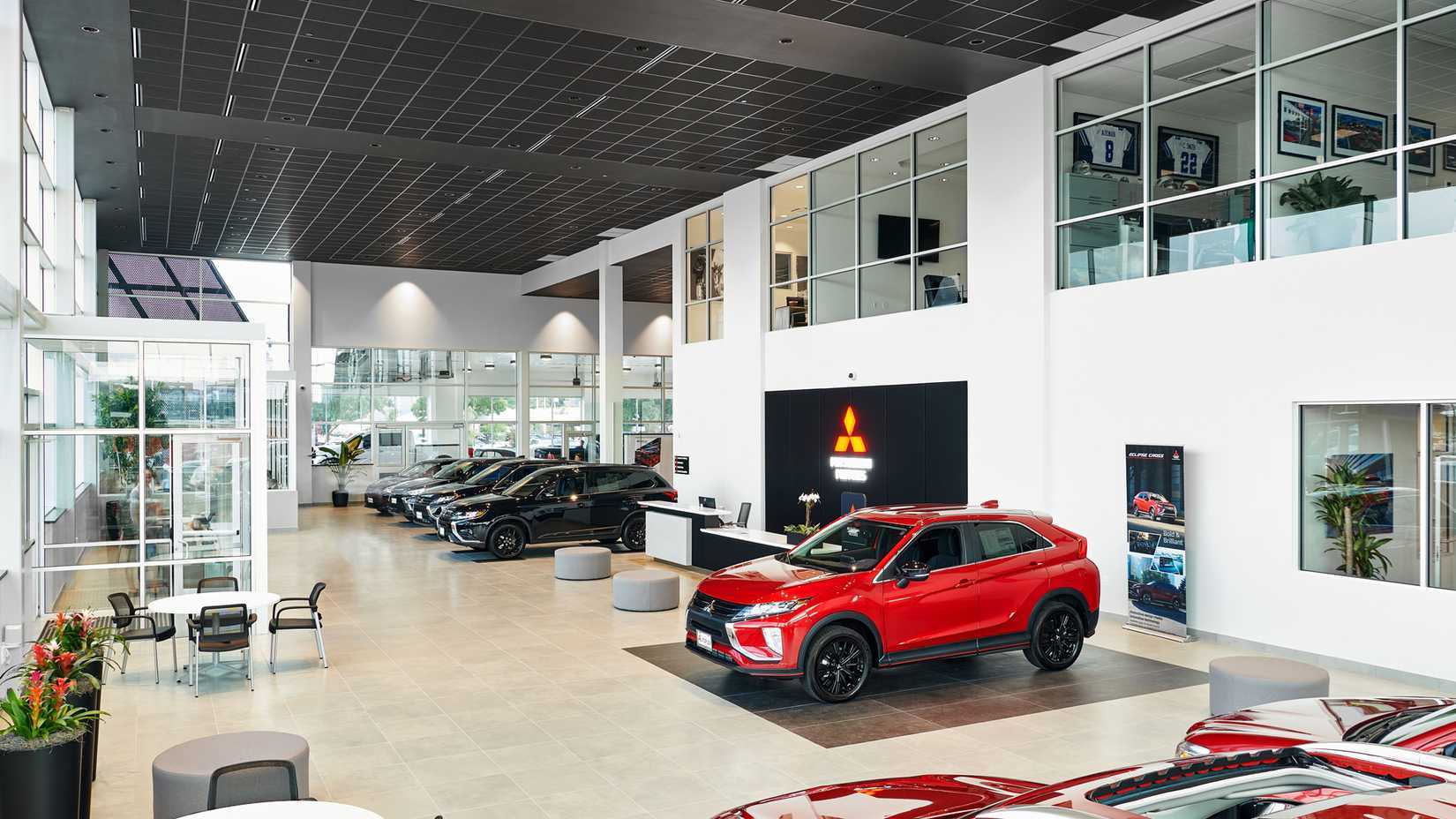 Mitsubishi Dealer-1