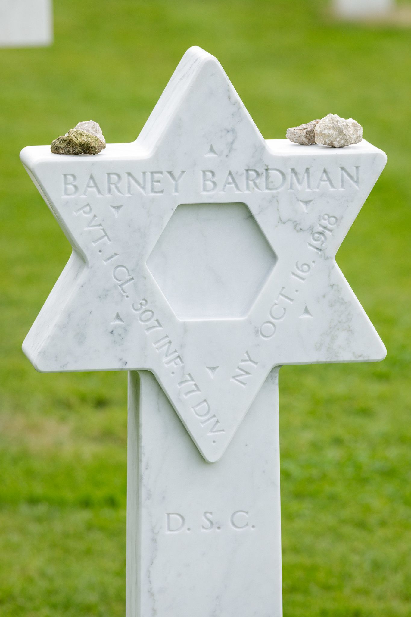 Jewish Veterans Incorrectly Buried Under Latin Crosses Get New Headstones
