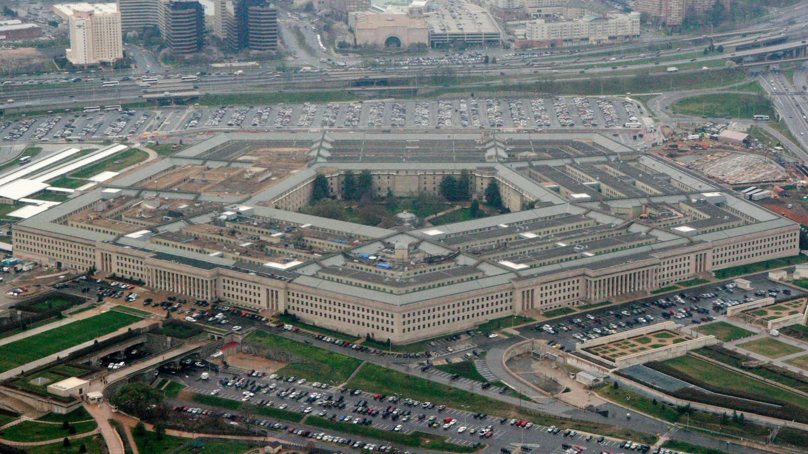 Aerial view of the Pentagon, where billion-dollar defense contracts are awarded and tracked by the technology company HighGround (U.S. Department of War).