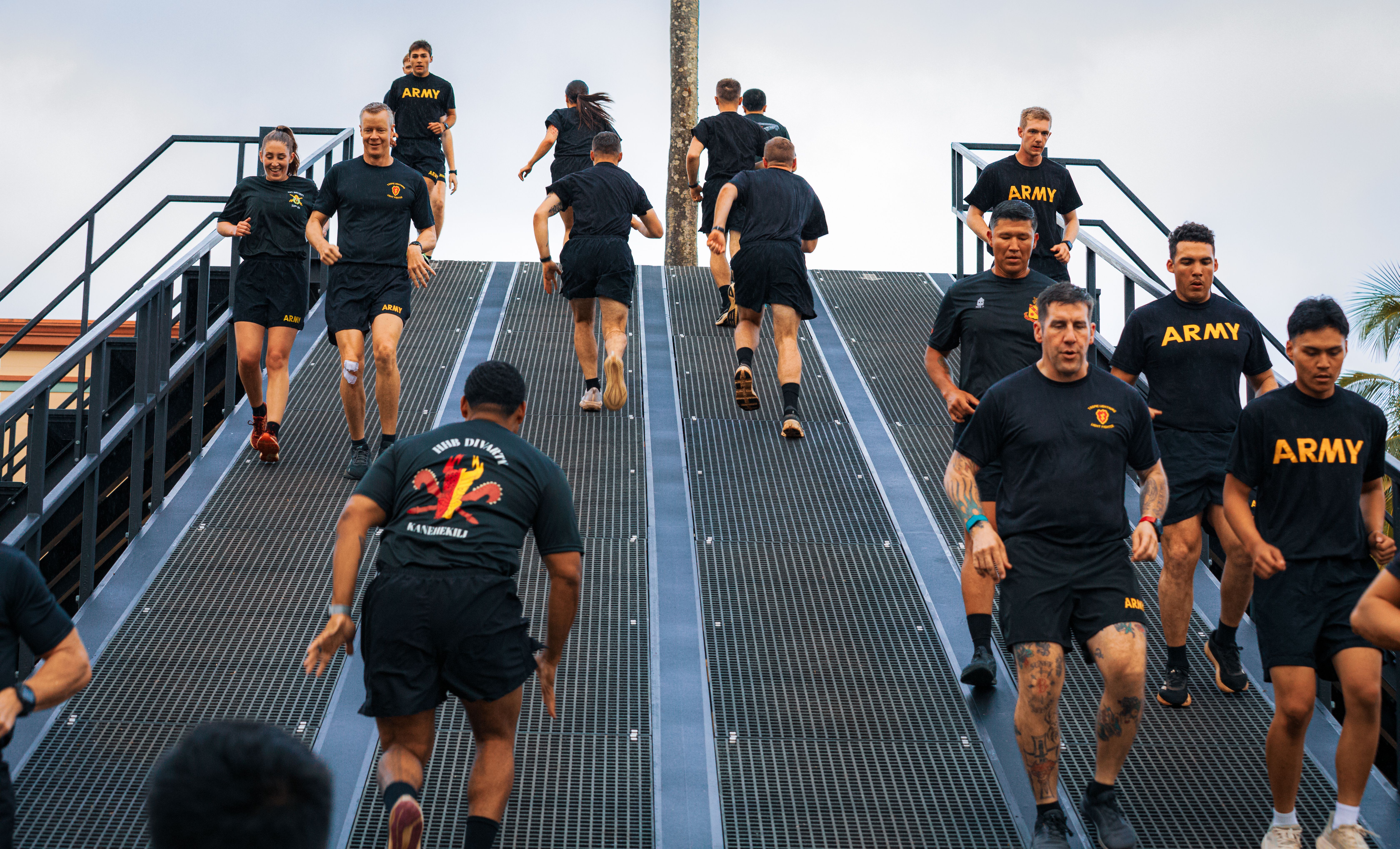 Army incline trainer