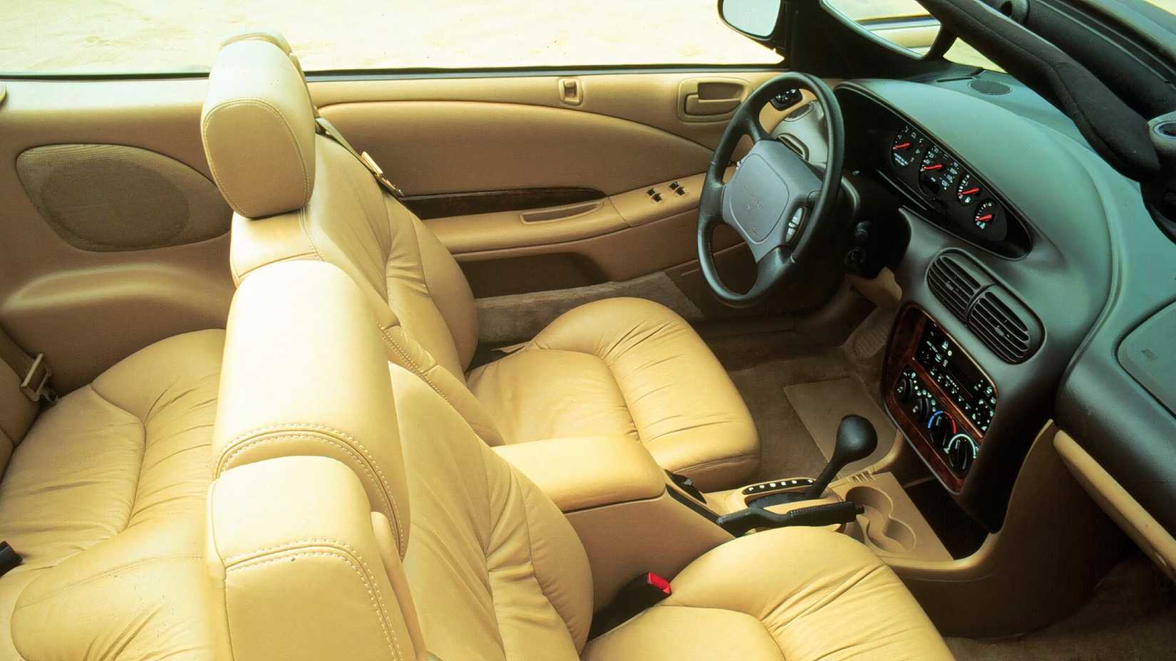 2000 Chrysler Sebring Coupe Interior