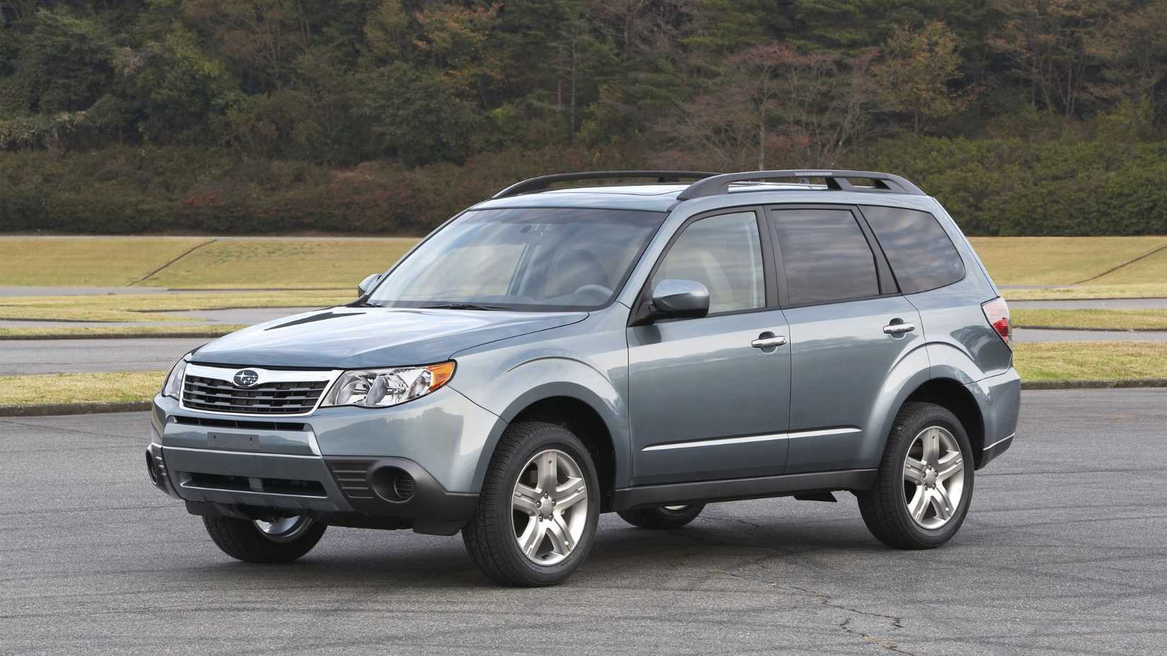 2009 - 2010 Subaru Forester - front 3/4 angle 