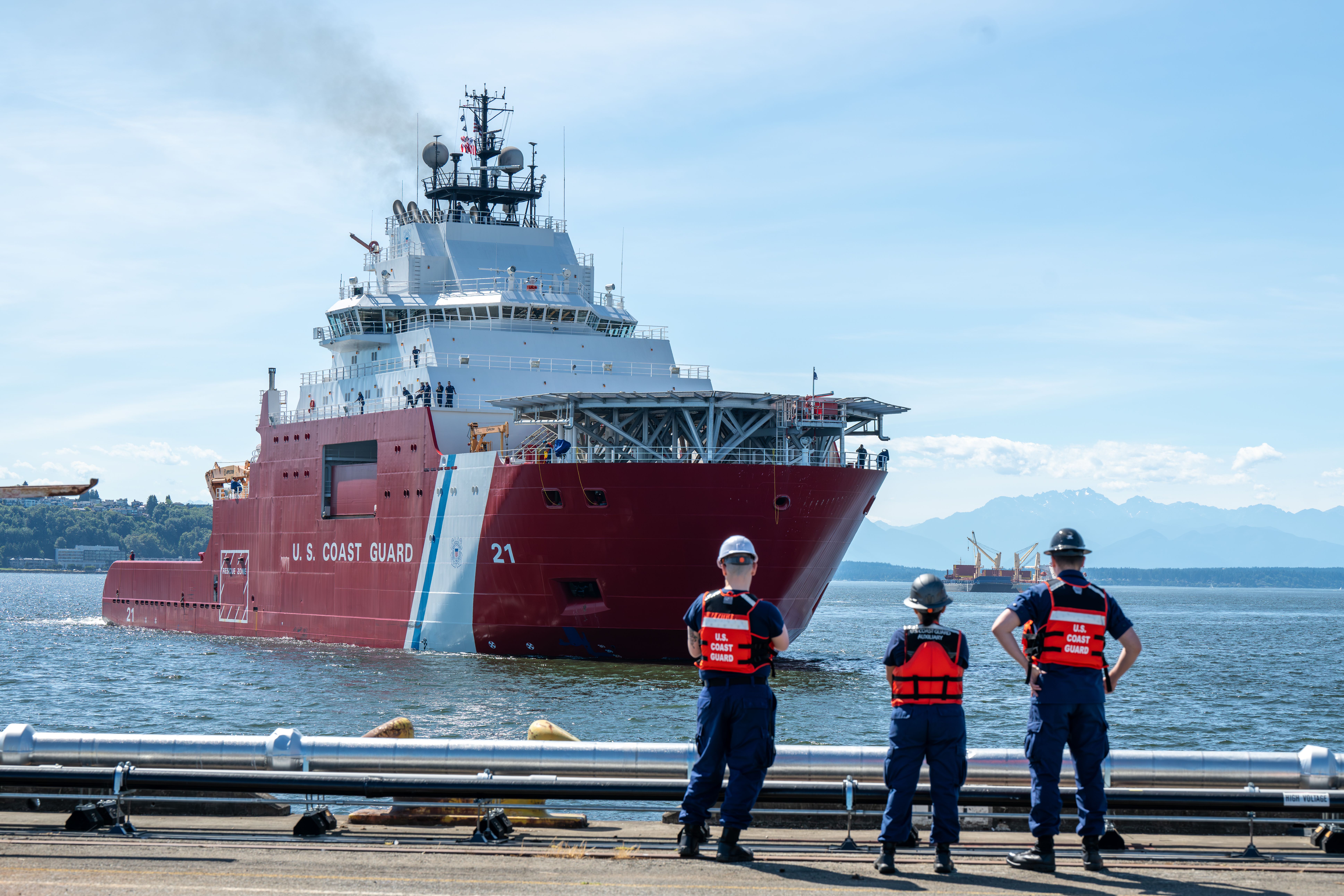 $3.3 Billion Coast Guard Contract Boosts Fleet With Six New Cutters