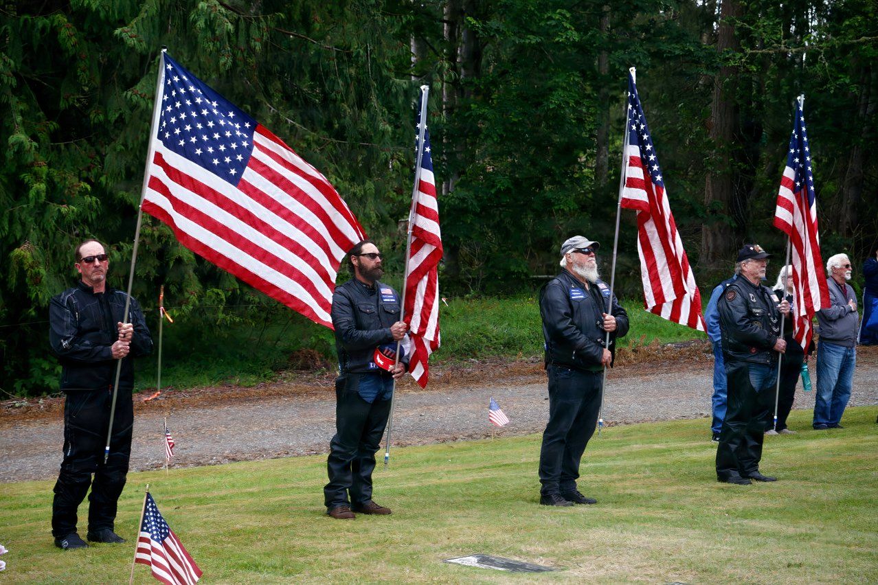 100 Strangers Attend Honors Ceremony for Dead Veterans Whose Remains Were Unclaimed