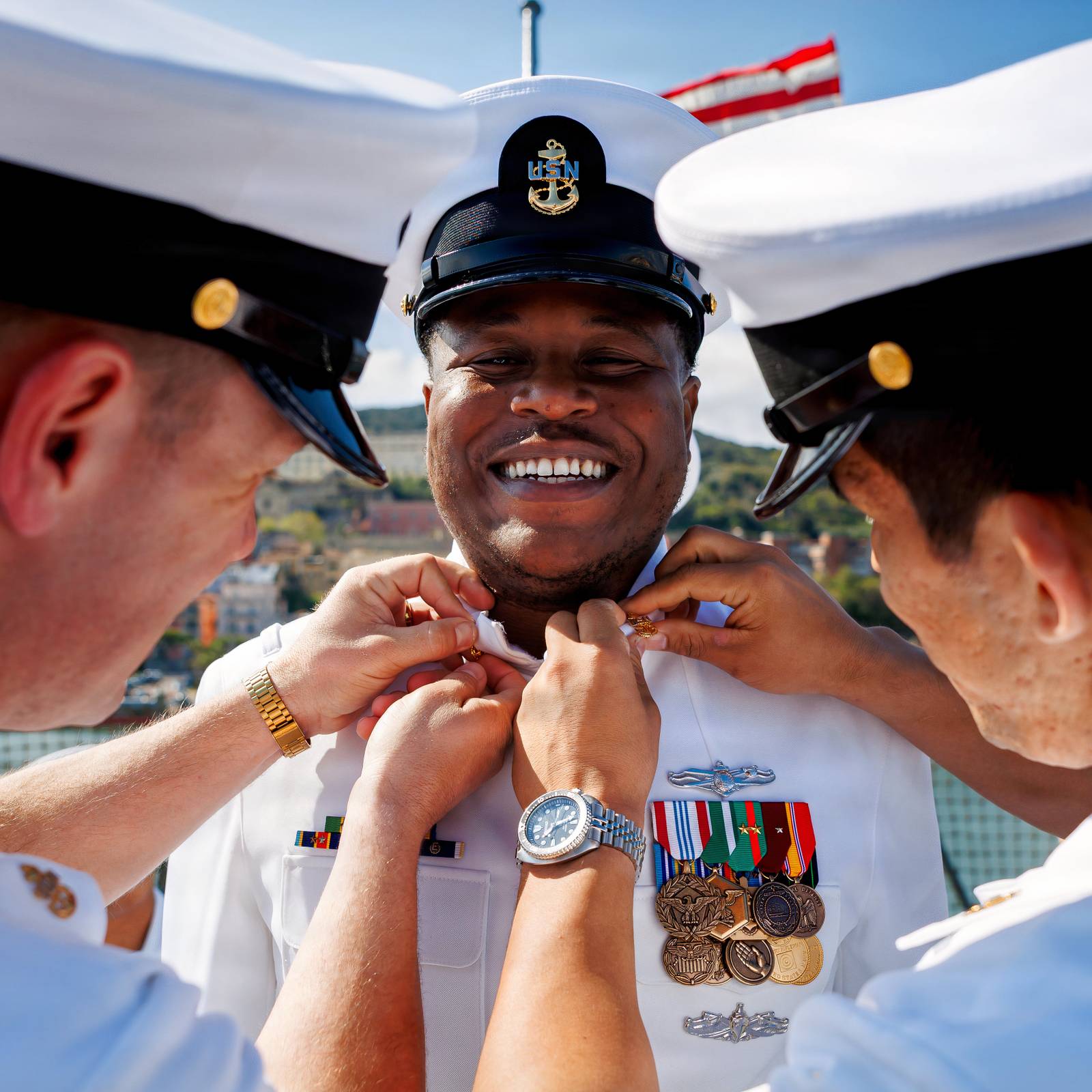 how to put medals on dress blues navy Rate vs. Rank: The Difference and Correctly Address a Sailor Options:4oz engagementedit 6 Lipstick Colors to