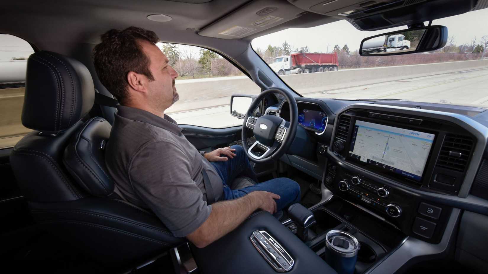 BlueCruise_Ford_F-150_02