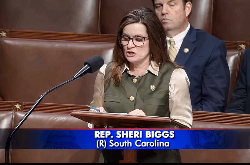 Congresswoman Sheri Biggs (R-SC) is also a lieutenant colonel in the Air National Guard. (House.gov).